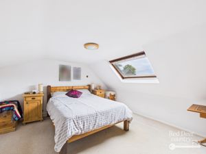 Bedroom- click for photo gallery